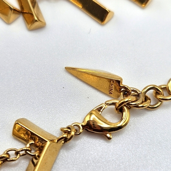 VINTAGE Botkier Gold Tone Graduated V Link Bracelet - Picture 3 of 6